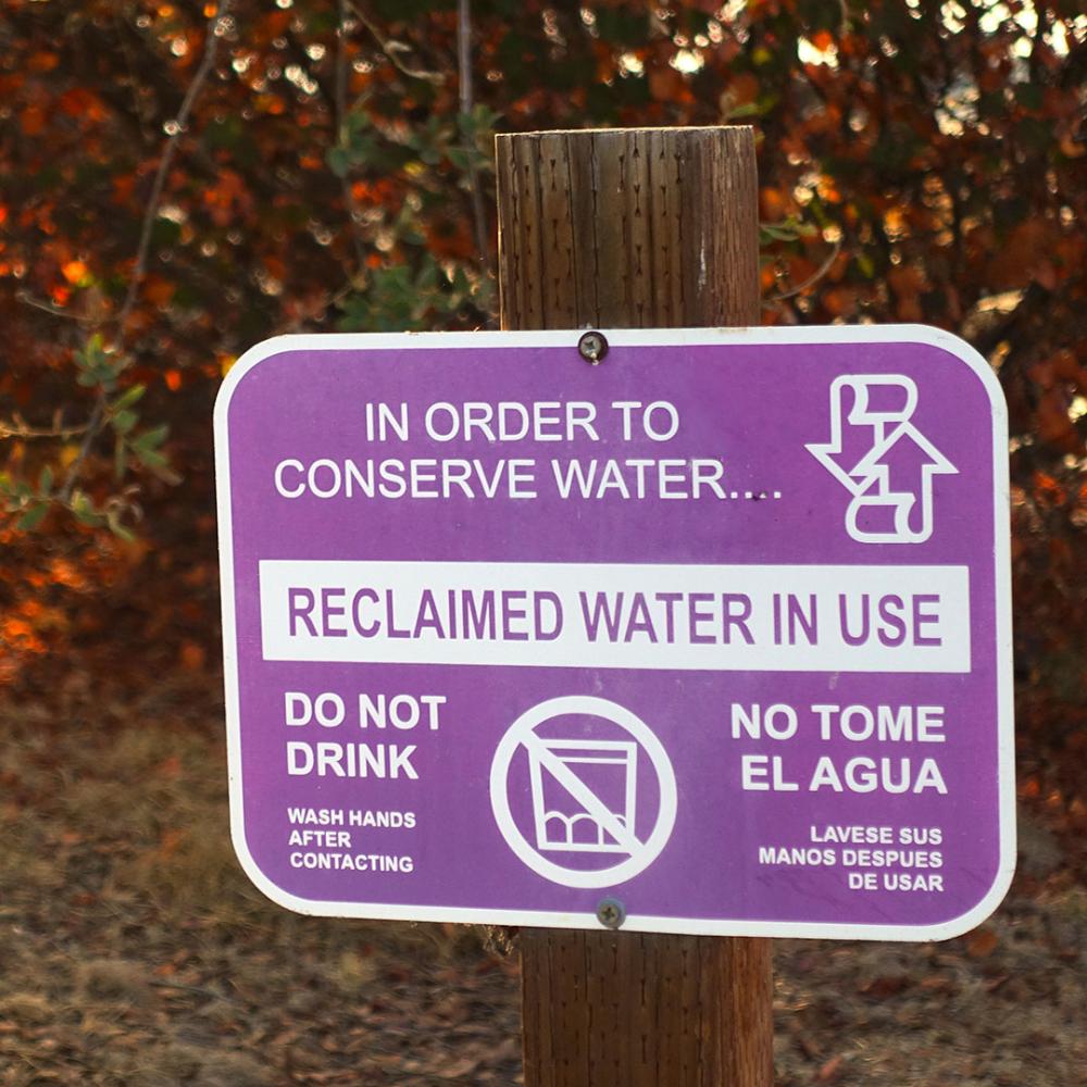 Image of sign stating not to drink reclaimed water. 